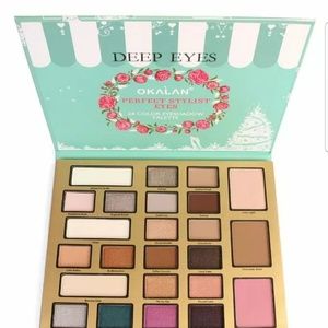 Eyeshadow palette